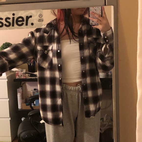 levi’s brown plaid flannel - Picture 3 of 3